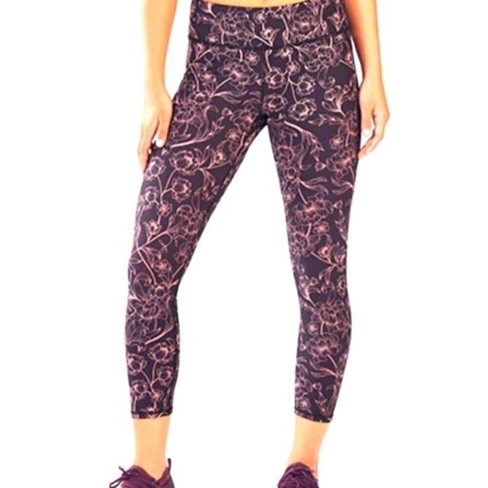 5/$55 Fabletics Define Powerhold Capri leggings - Small - purple pink floral